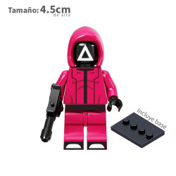 Guardia Triángulo - Squid Game - Minifigura